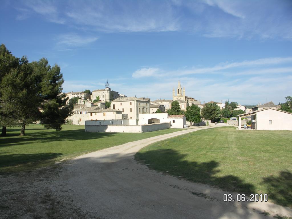Готель Domaine Saint Martin Valliguieres Екстер'єр фото